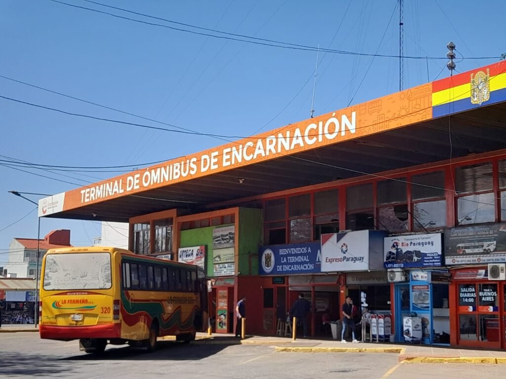 64ef634585a59640810013
